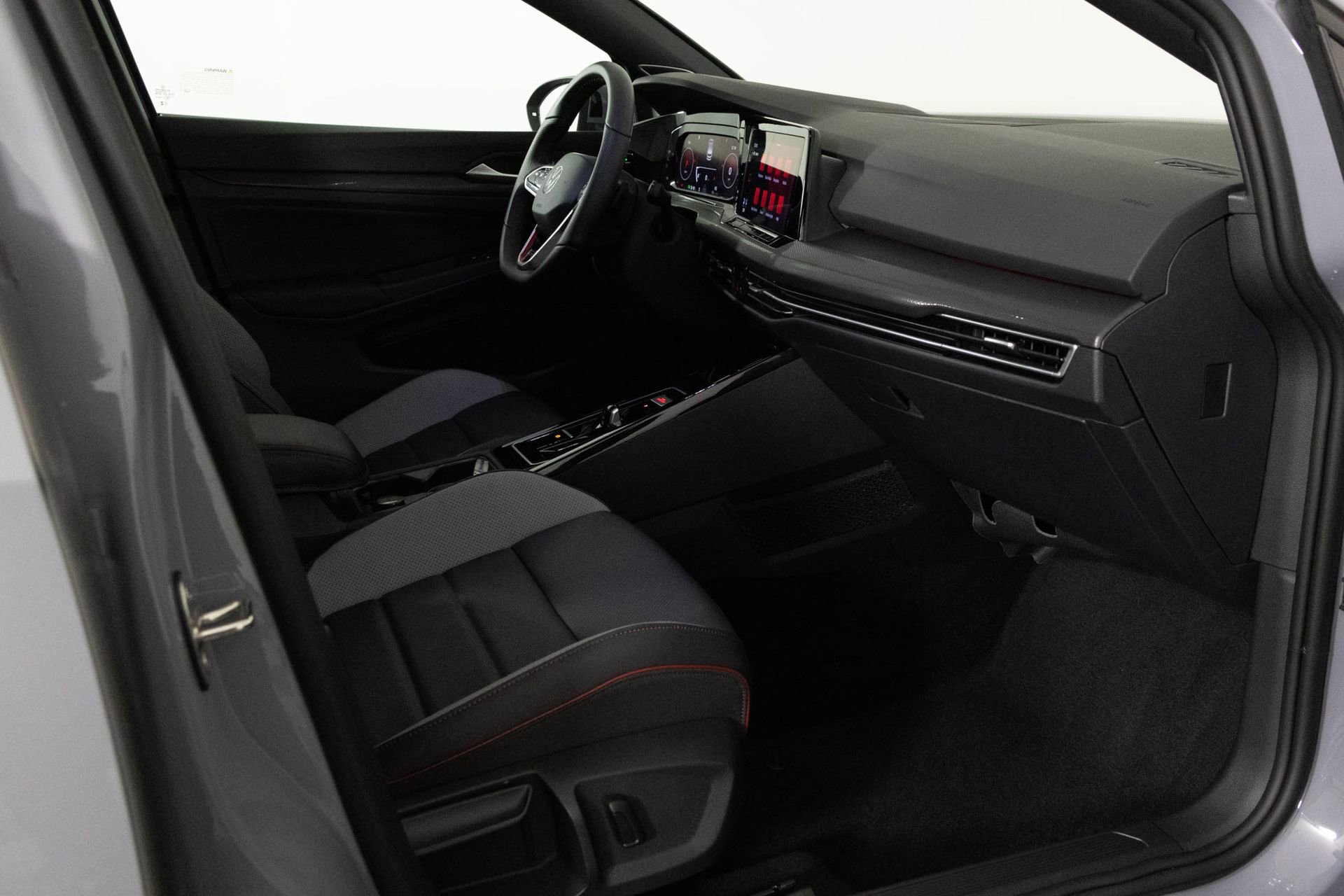 Used 2024 Volkswagen GTI SE image 38