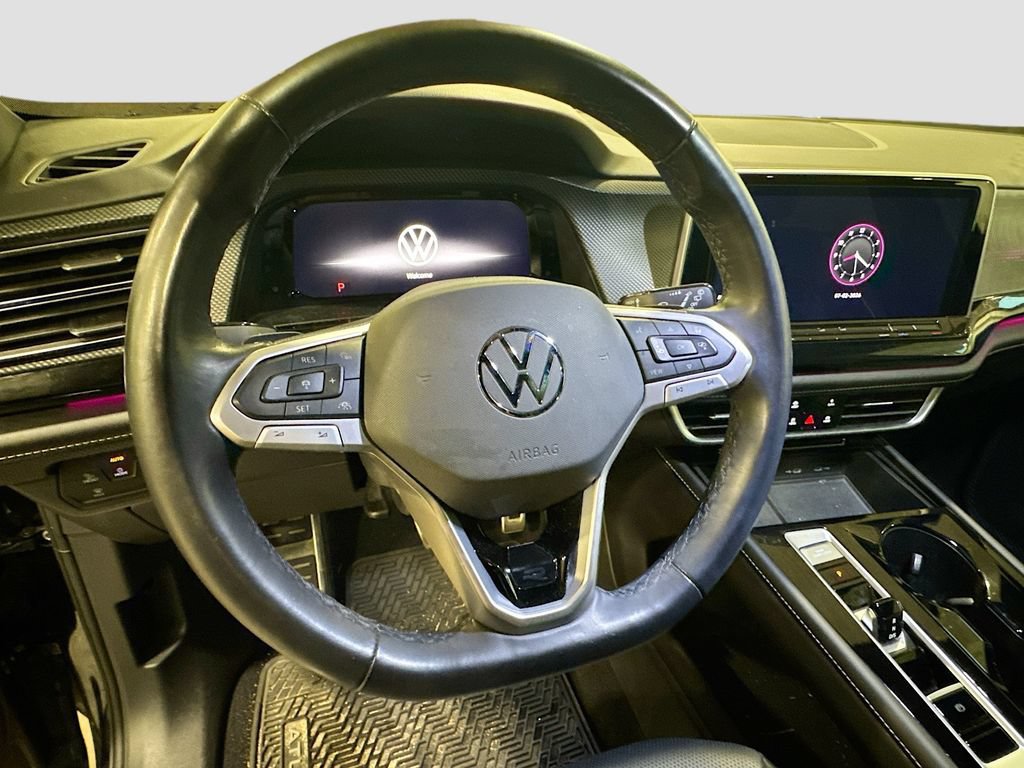 Used 2024 Volkswagen Atlas Cross Sport SEL Premium R-Line AWD/4WD image 7