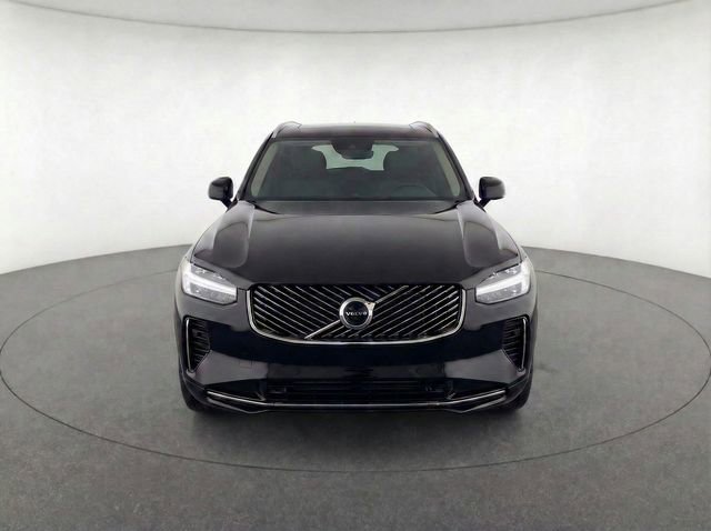 New 2026 Volvo XC90 B6 Plus w/ Protection Package Premier image 37