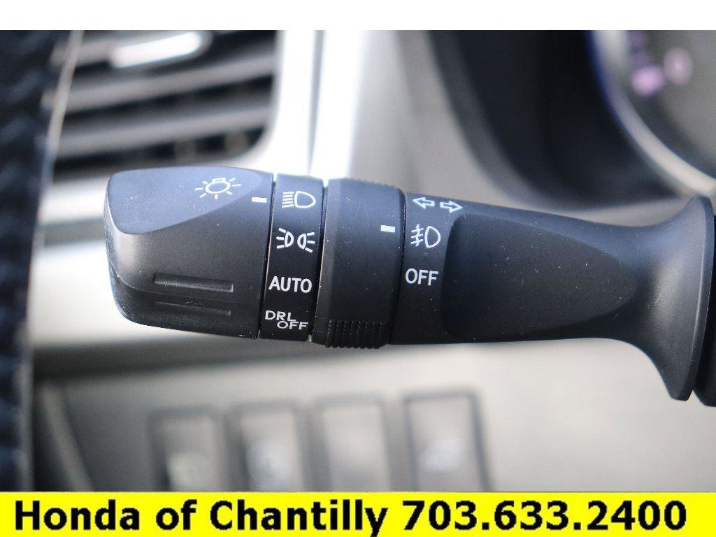 Used 2017 Toyota Highlander XLE image 10