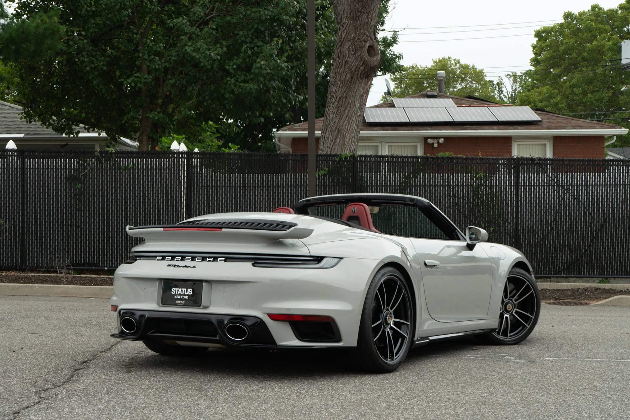 Used 2024 Porsche 911 Cabriolet AWD/4WD image 16