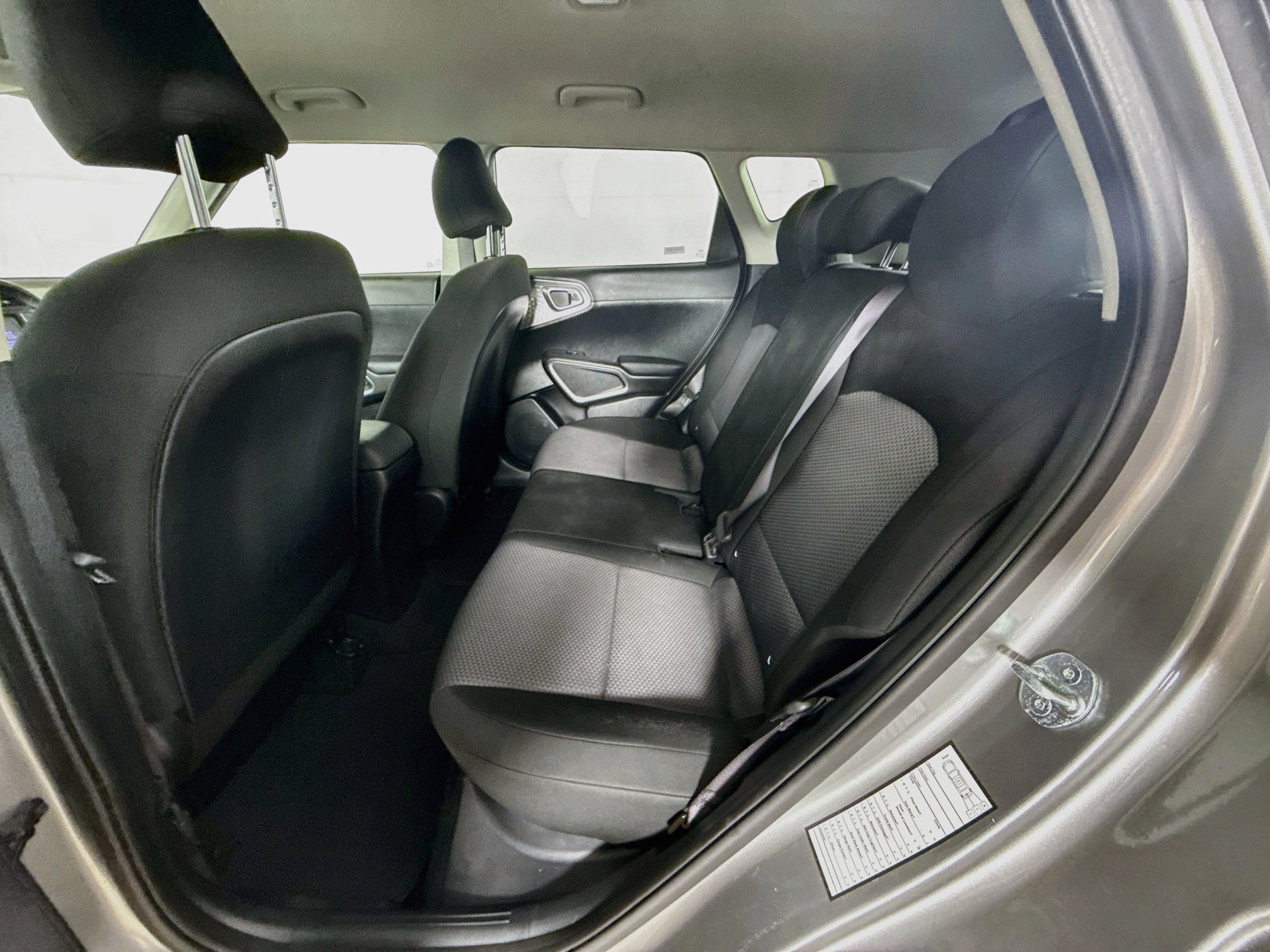 Used 2023 Kia Soul LX w/ Option Group 015 FWD image 27