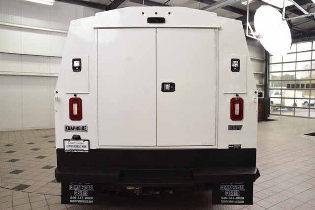 Used 2024 GMC Sierra 3500 Pro w/ Convenience Package image 4