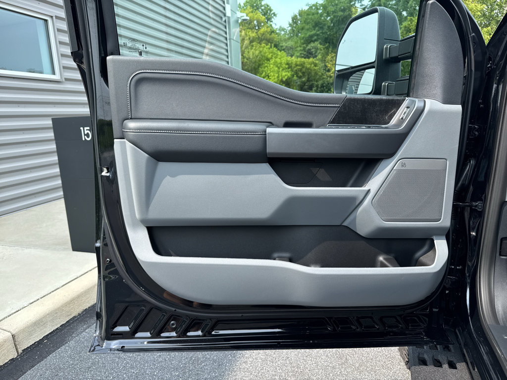 New 2026 Ford F250 XLT w/ XLT Premium Package AWD/4WD image 23