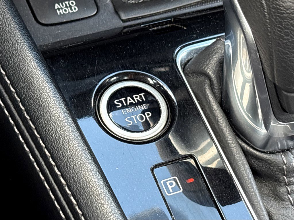 Used 2024 Nissan Kicks SV FWD image 6