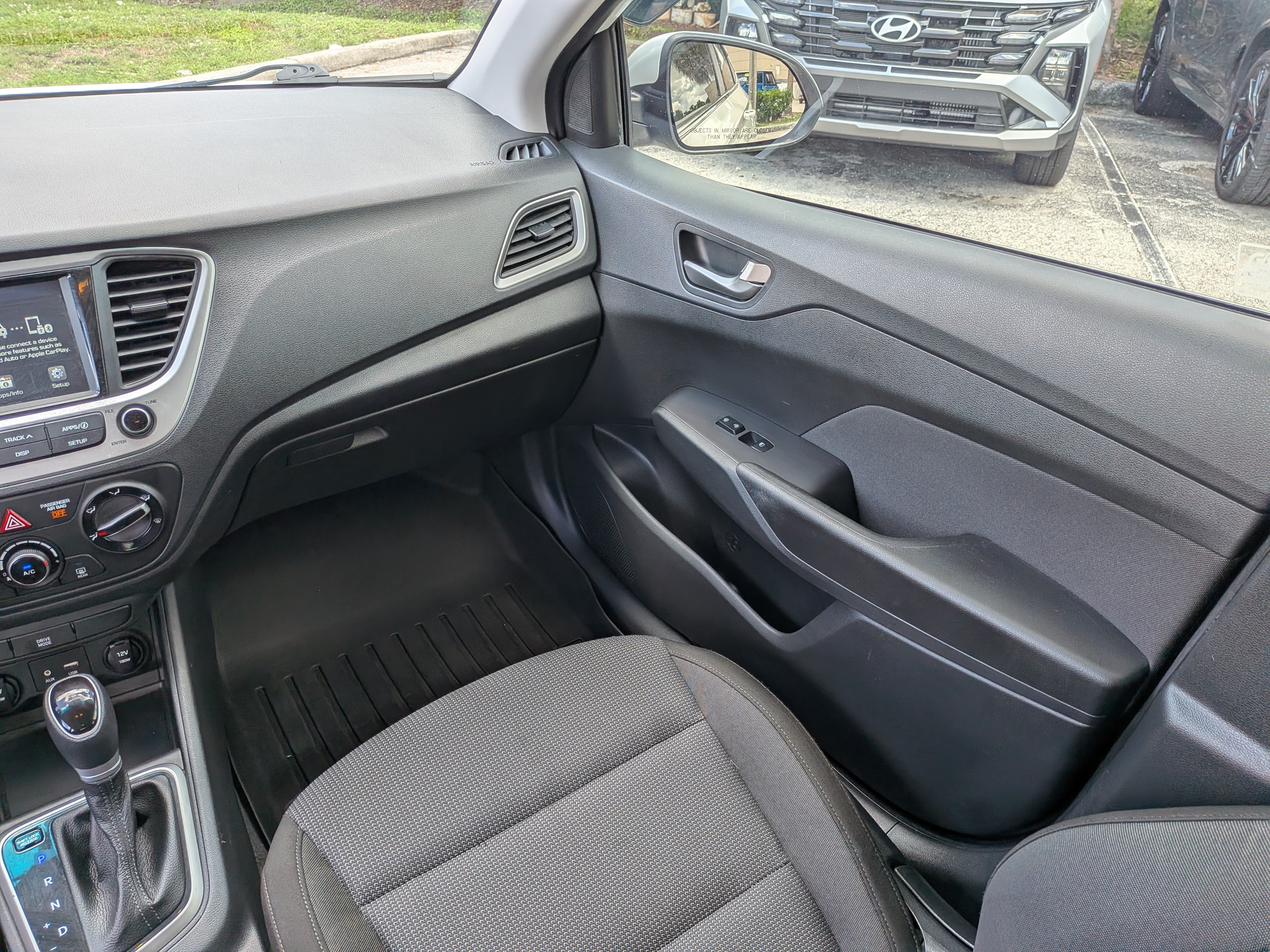 Used 2021 Hyundai Accent SEL FWD image 17