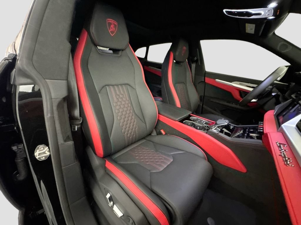 Used 2026 Lamborghini Urus S AWD/4WD image 31