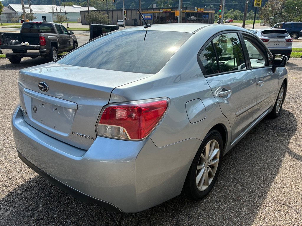 Used 2013 Subaru Impreza 2.0i Premium w/ All-Weather Pkg AWD/4WD image 5