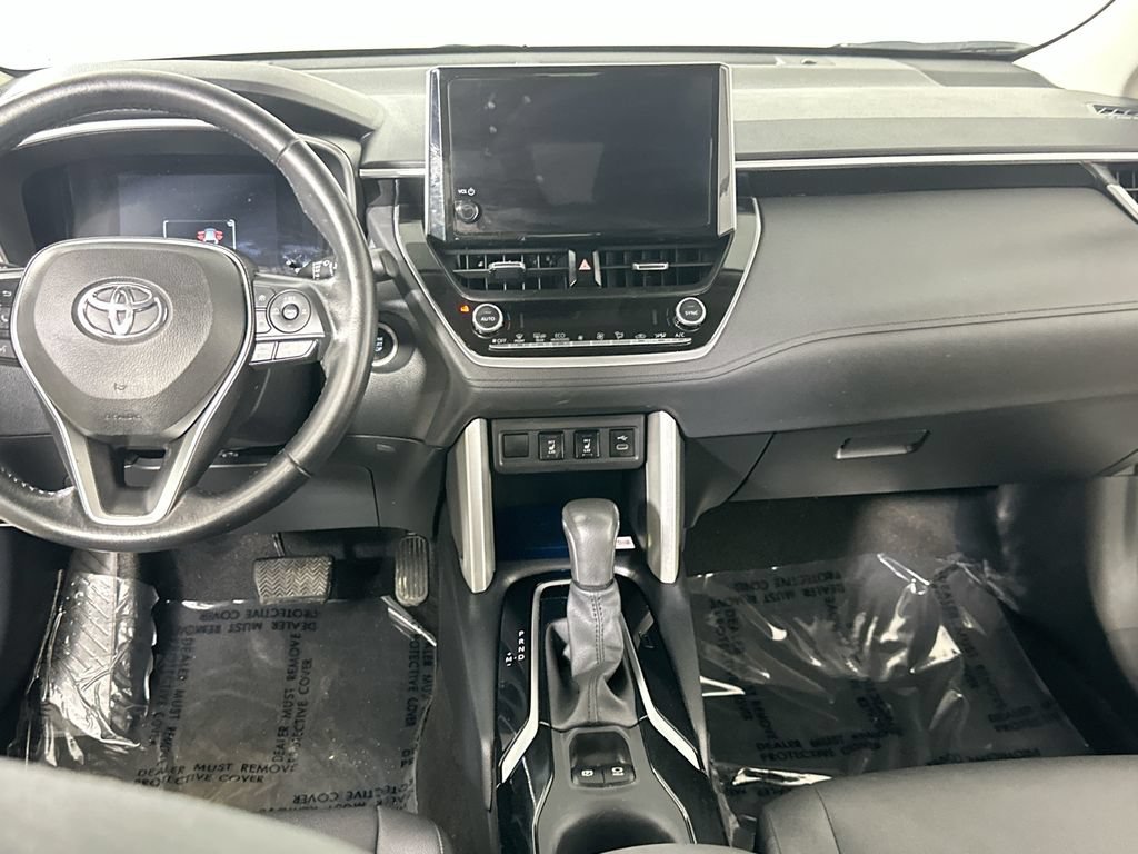 Used 2023 Toyota Corolla Cross XLE FWD image 20