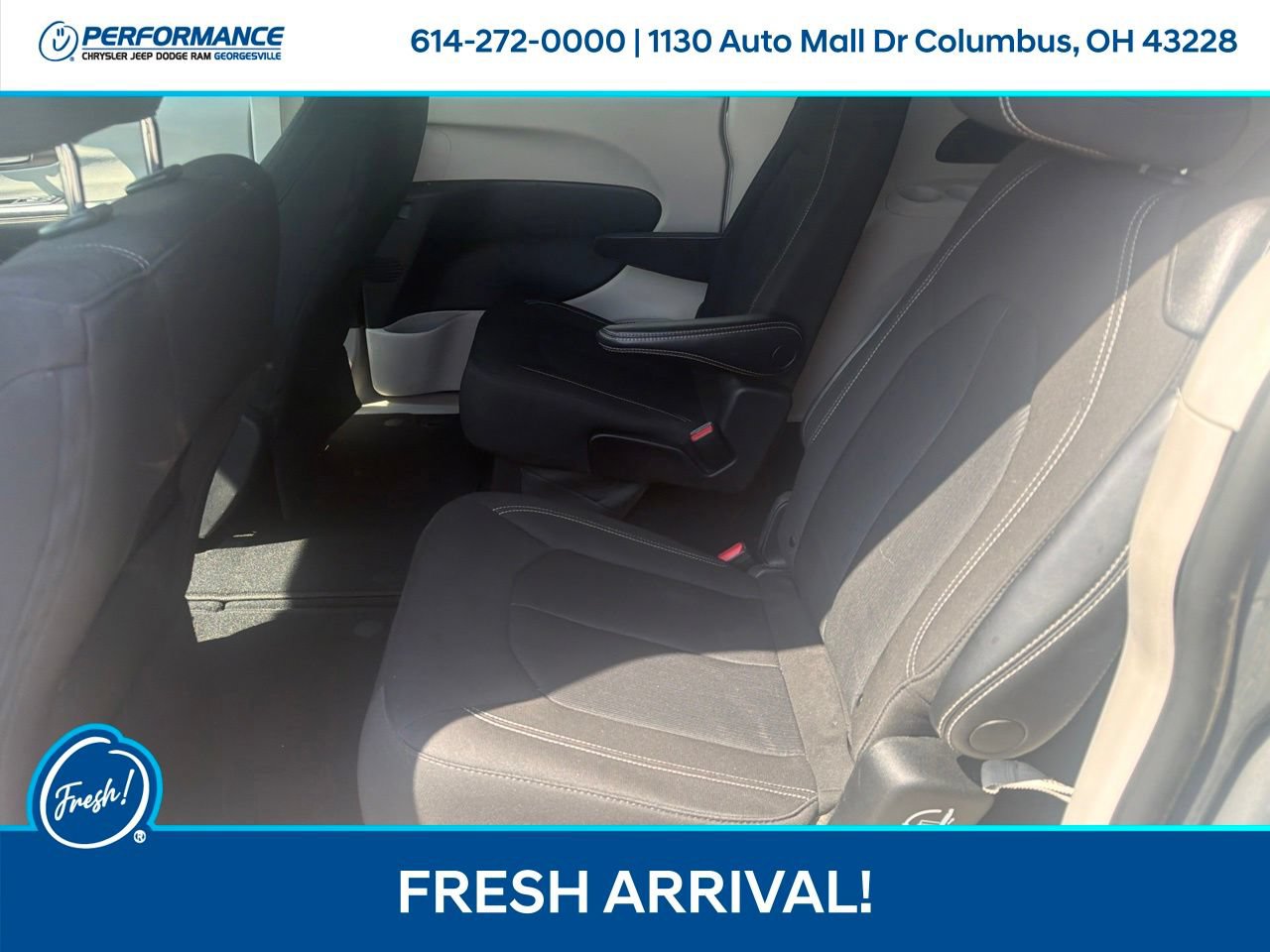 Used 2023 Chrysler Voyager LX FWD image 13