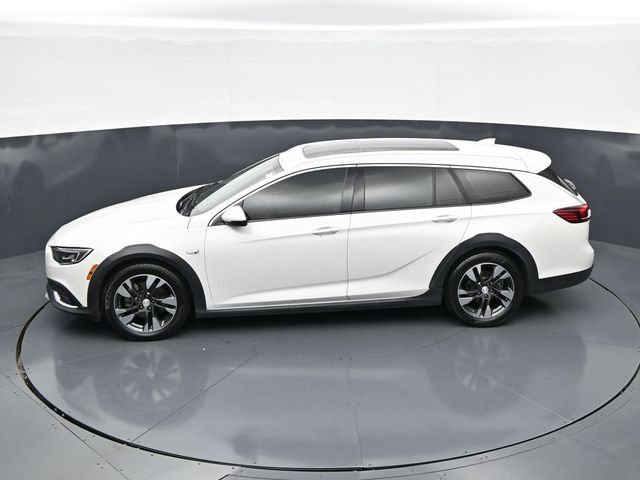 Used 2018 Buick Regal Essence w/ Driver Confidence Package #1 AWD/4WD image 42