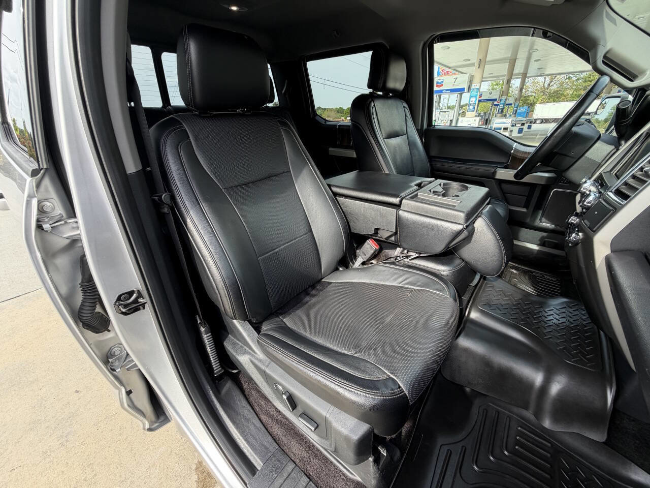 Used 2016 Ford F150 Lariat AWD/4WD image 7