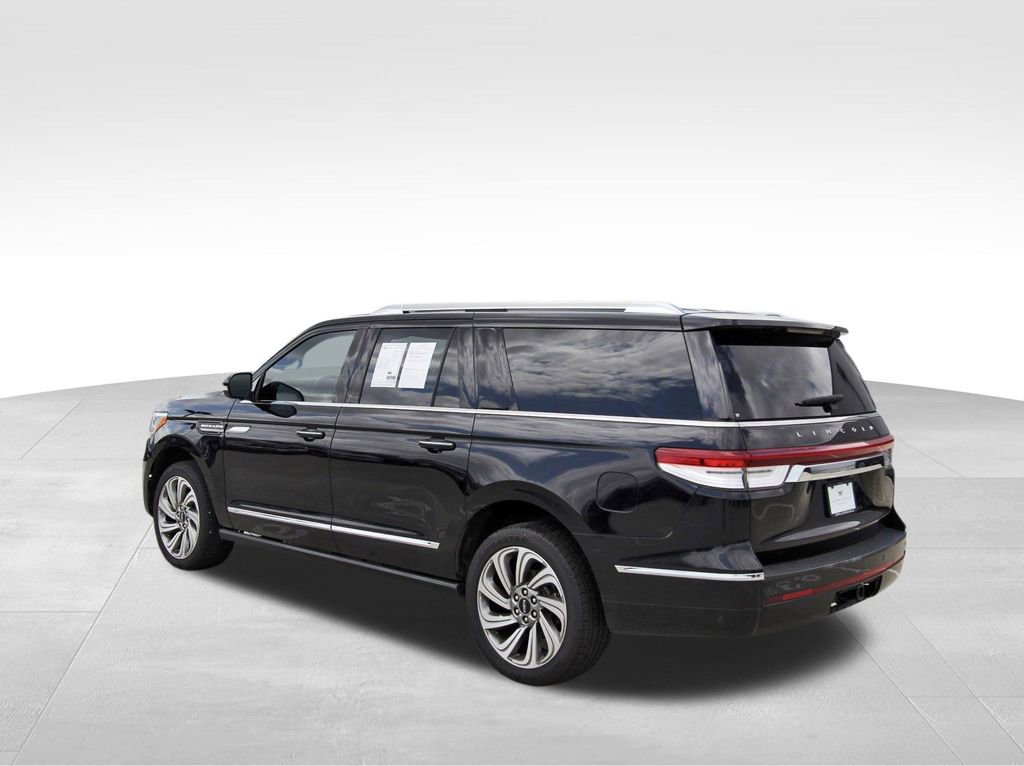 Used 2023 Lincoln Navigator L Reserve AWD/4WD video 3