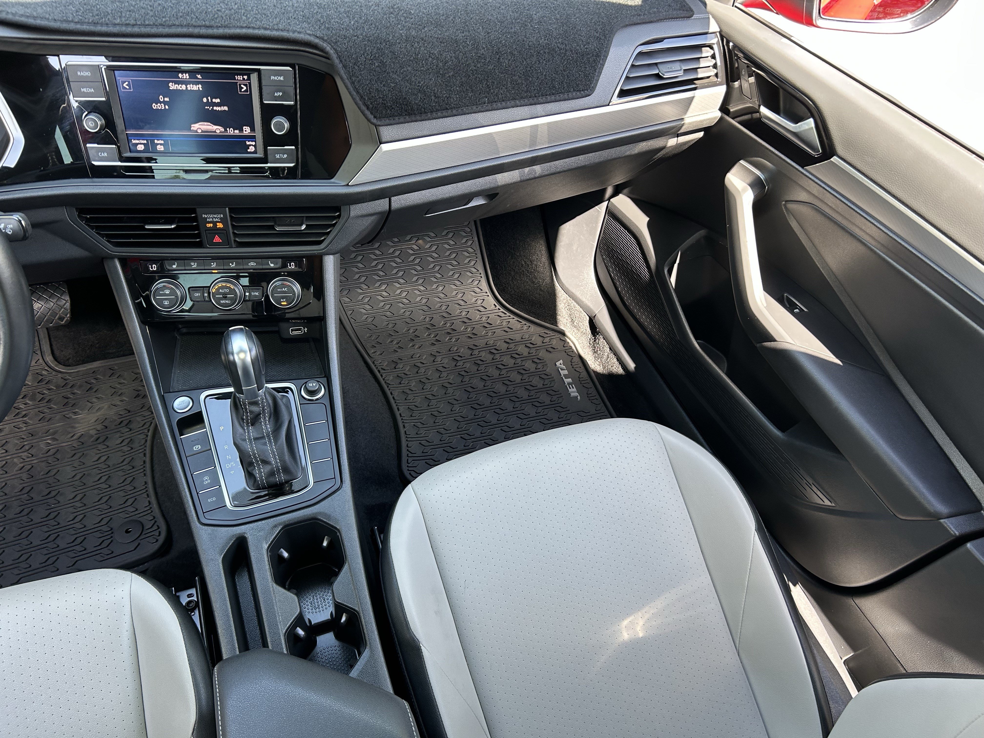 Used 2019 Volkswagen Jetta R-Line FWD image 14