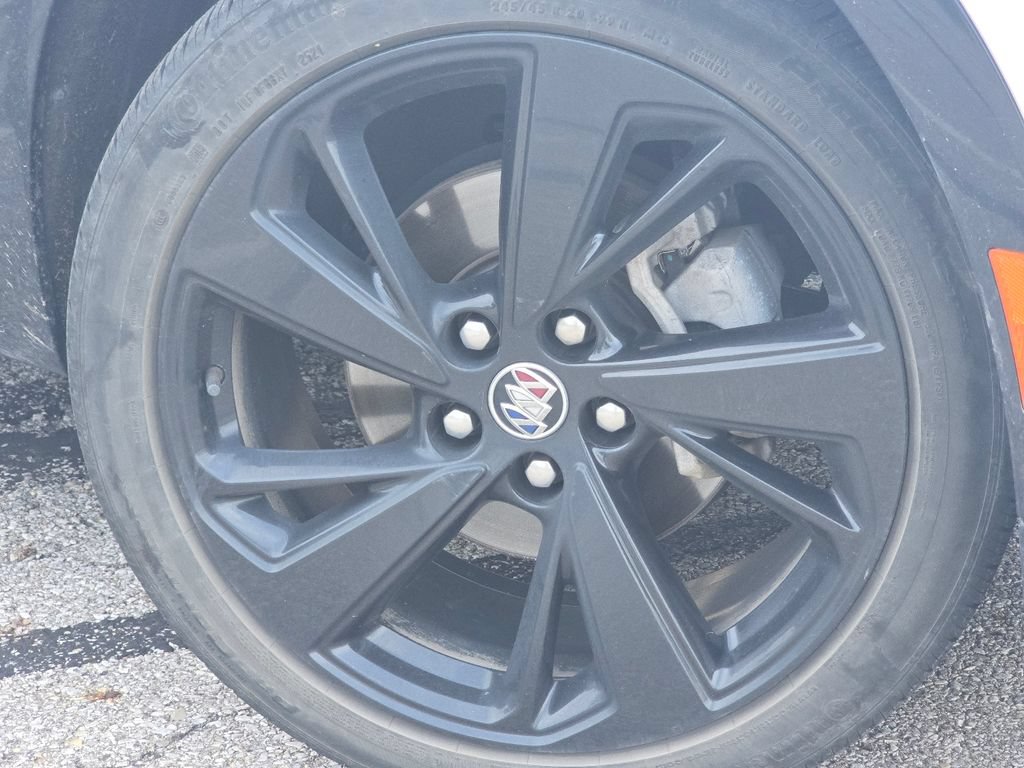 Used 2022 Buick Envision Essence w/ Technology Package II FWD image 10