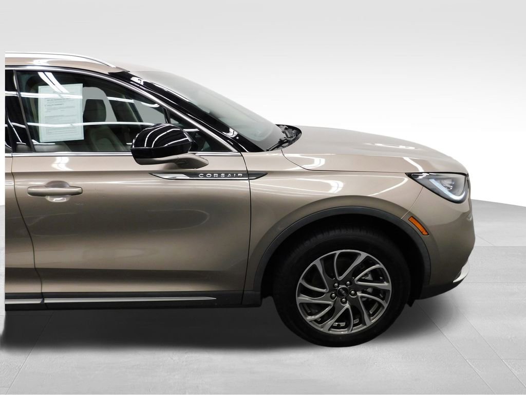 Used 2021 Lincoln Corsair Standard w/ Equipment Group 101A image 13