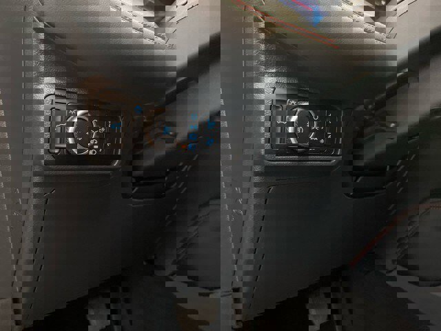 Used 2025 Ford Explorer ST-Line image 18