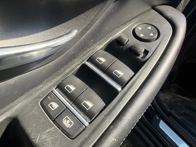 Used 2015 BMW 550i xDrive Sedan AWD/4WD image 14