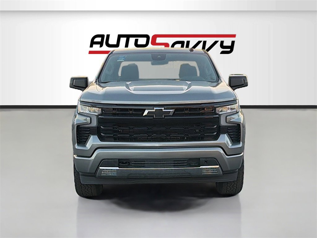 Used 2024 Chevrolet Silverado 1500 RST image 2