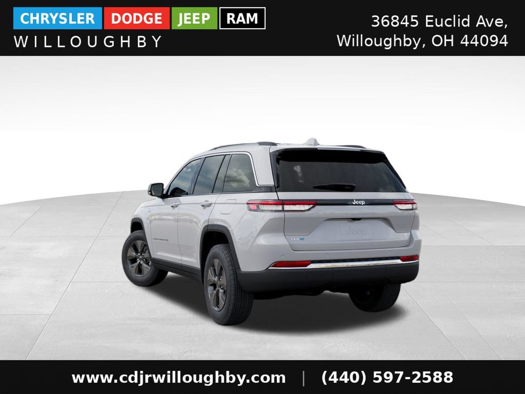 New 2025 Jeep Grand Cherokee Limited 4xe AWD/4WD image 3