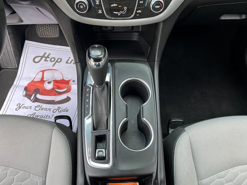 Used 2018 Chevrolet Equinox LS AWD/4WD image 19