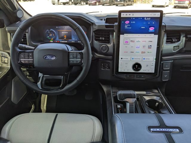 Used 2025 Ford F150 Lightning Platinum image 16