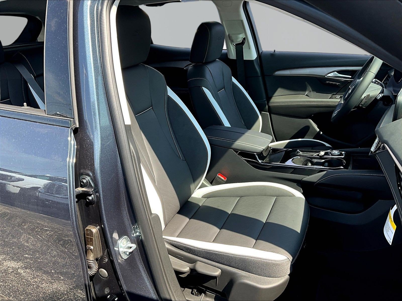 New 2026 Buick Envision Sport Touring AWD/4WD image 18