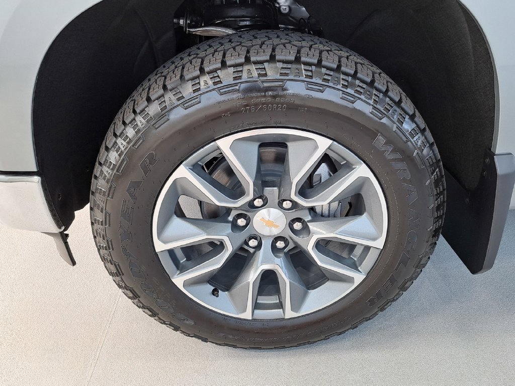 New 2026 Chevrolet Silverado 1500 LT w/ Z71 Off-Road Package AWD/4WD image 16