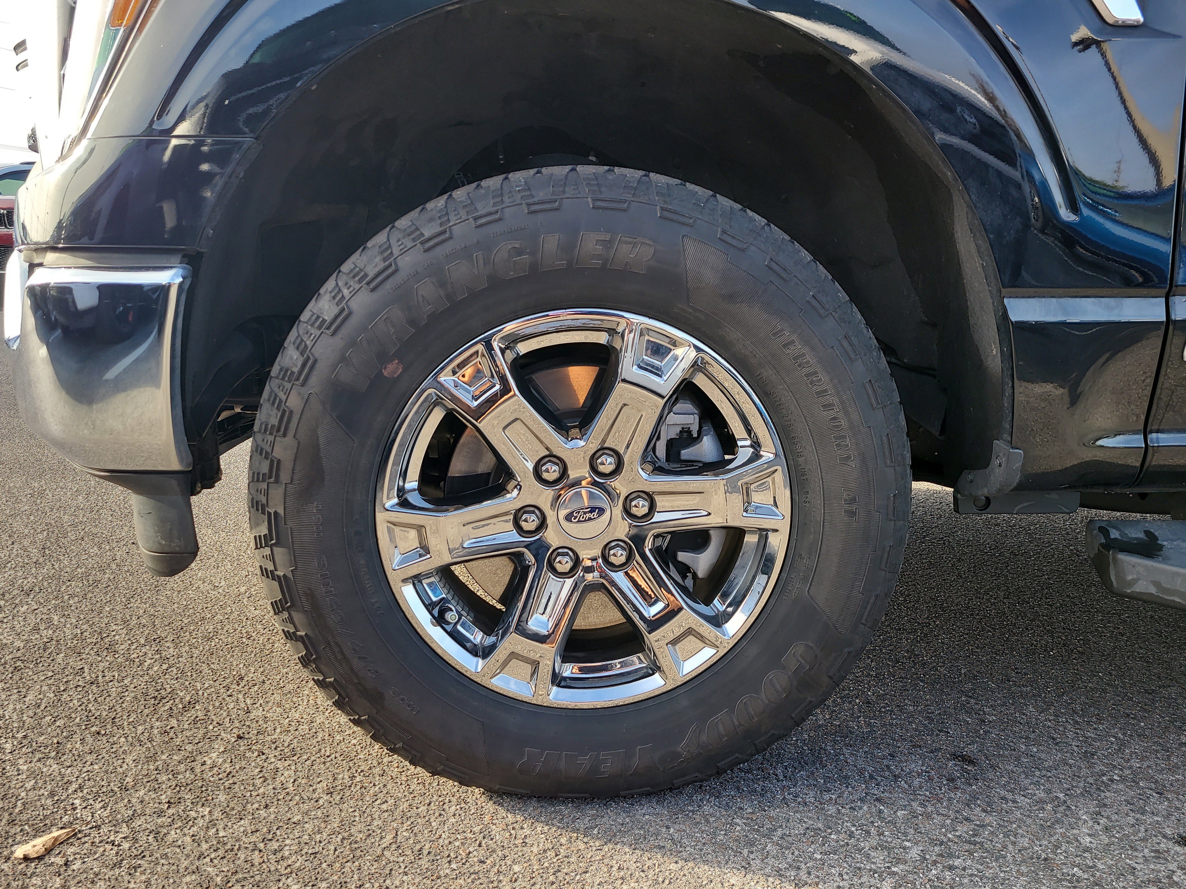 Used 2023 Ford F150 Lariat w/ Trailer Tow Package image 10