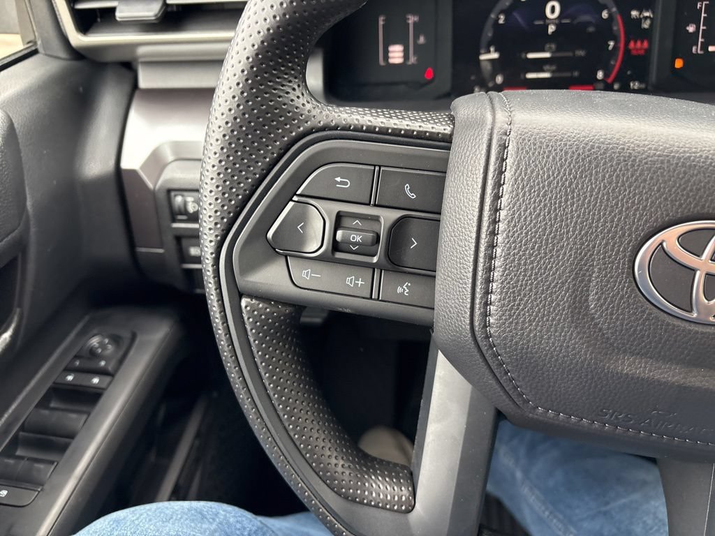 Certified 2026 Toyota Tacoma SR5 AWD/4WD image 22