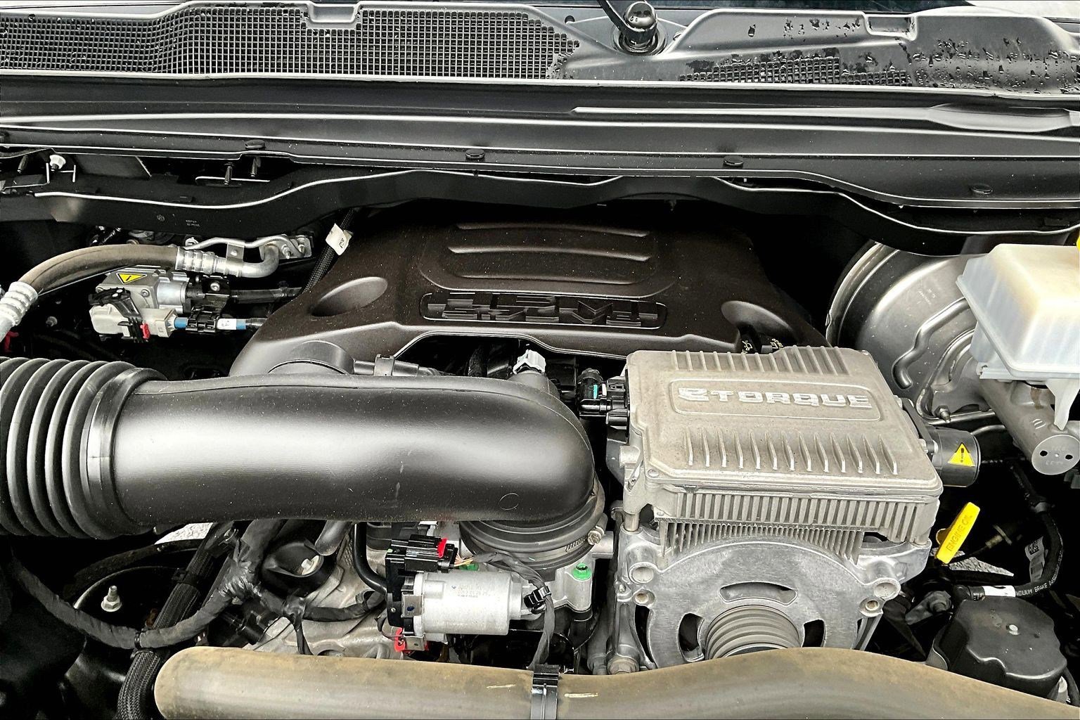 Used 2024 RAM 1500 Big Horn AWD/4WD image 30
