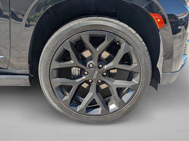 Used 2022 GMC Yukon XL Denali image 26