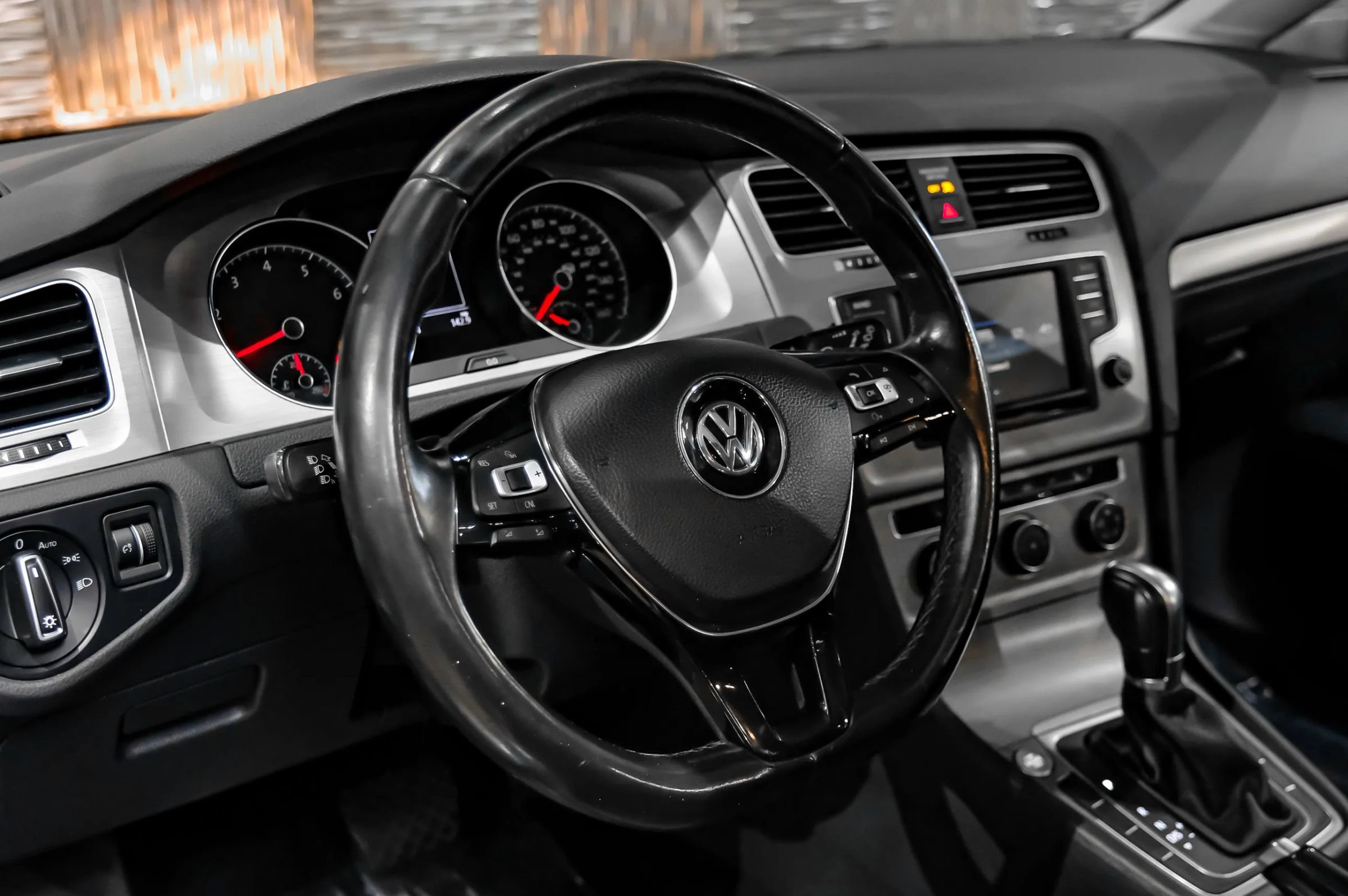 Used 2017 Volkswagen Golf Wolfsburg Edition FWD image 18