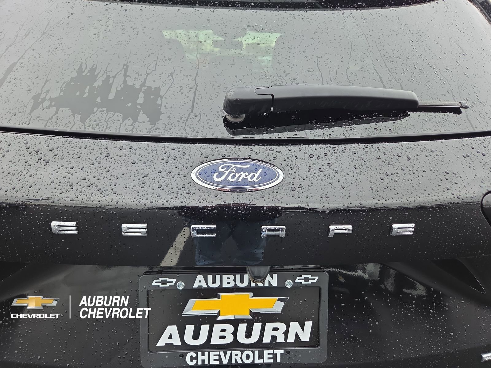 Used 2025 Ford Escape Platinum image 10