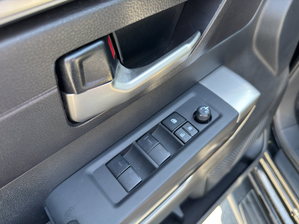 Used 2022 Toyota Tundra SR5 AWD/4WD image 11