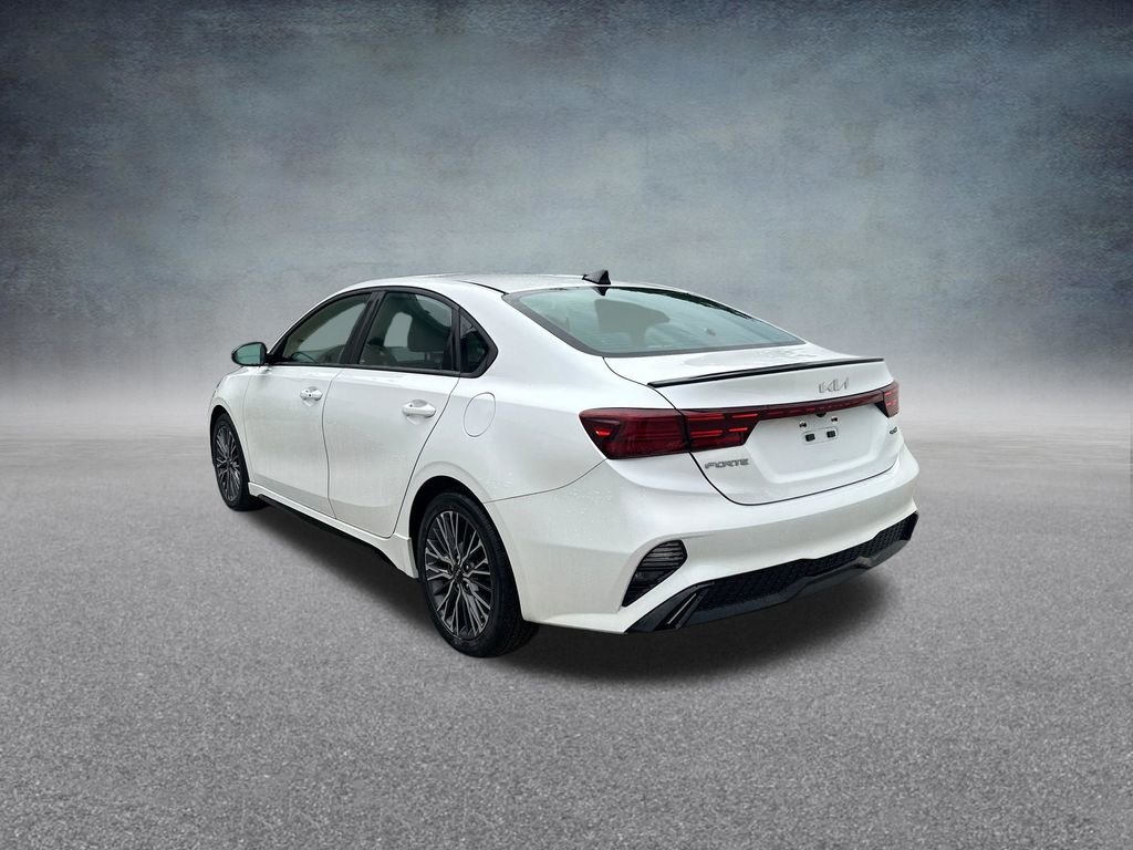 Used 2023 Kia Forte GT-Line w/ GT-Line Premium Package FWD image 4