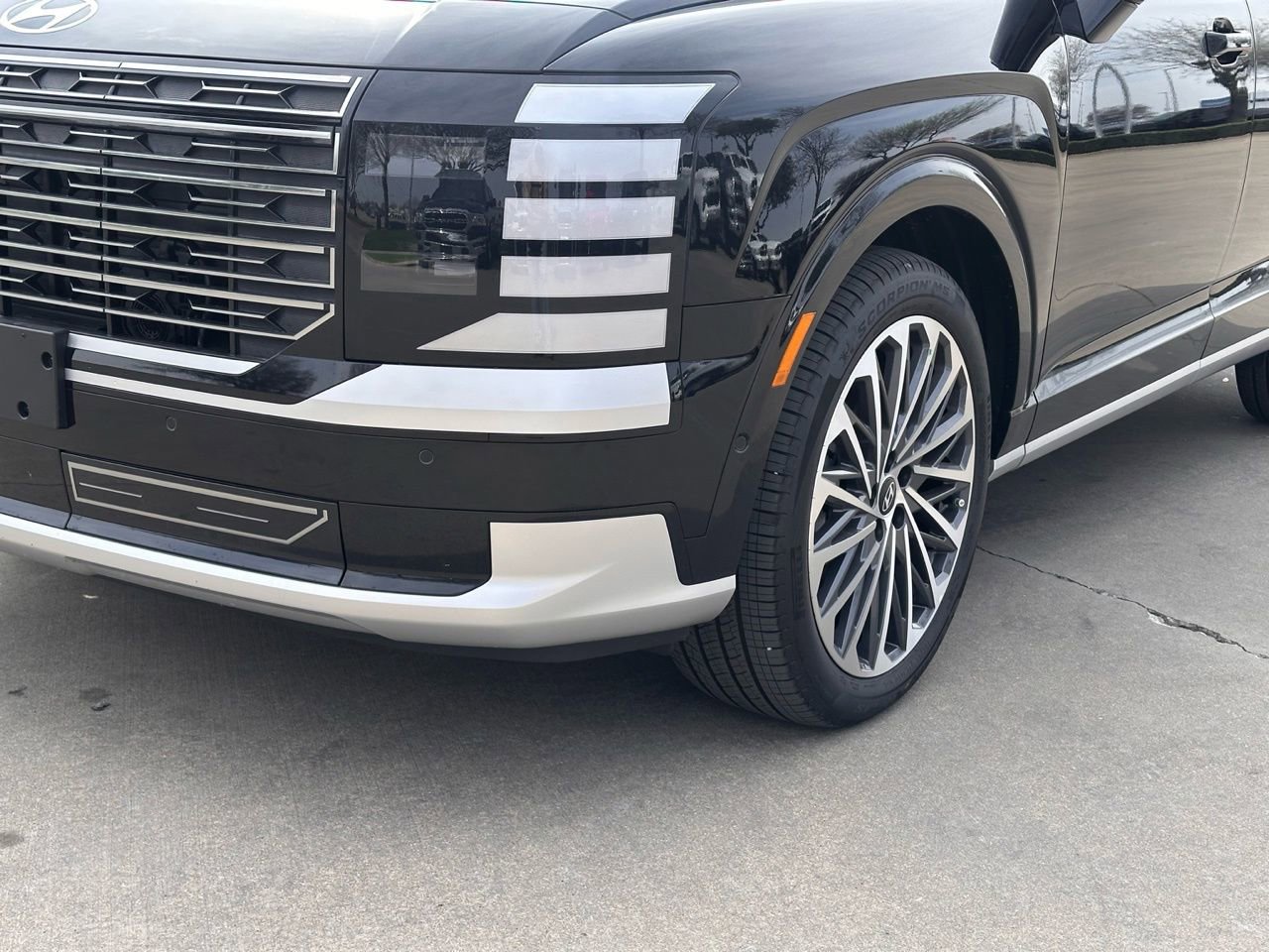 Used 2026 Hyundai Palisade Calligraphy image 5