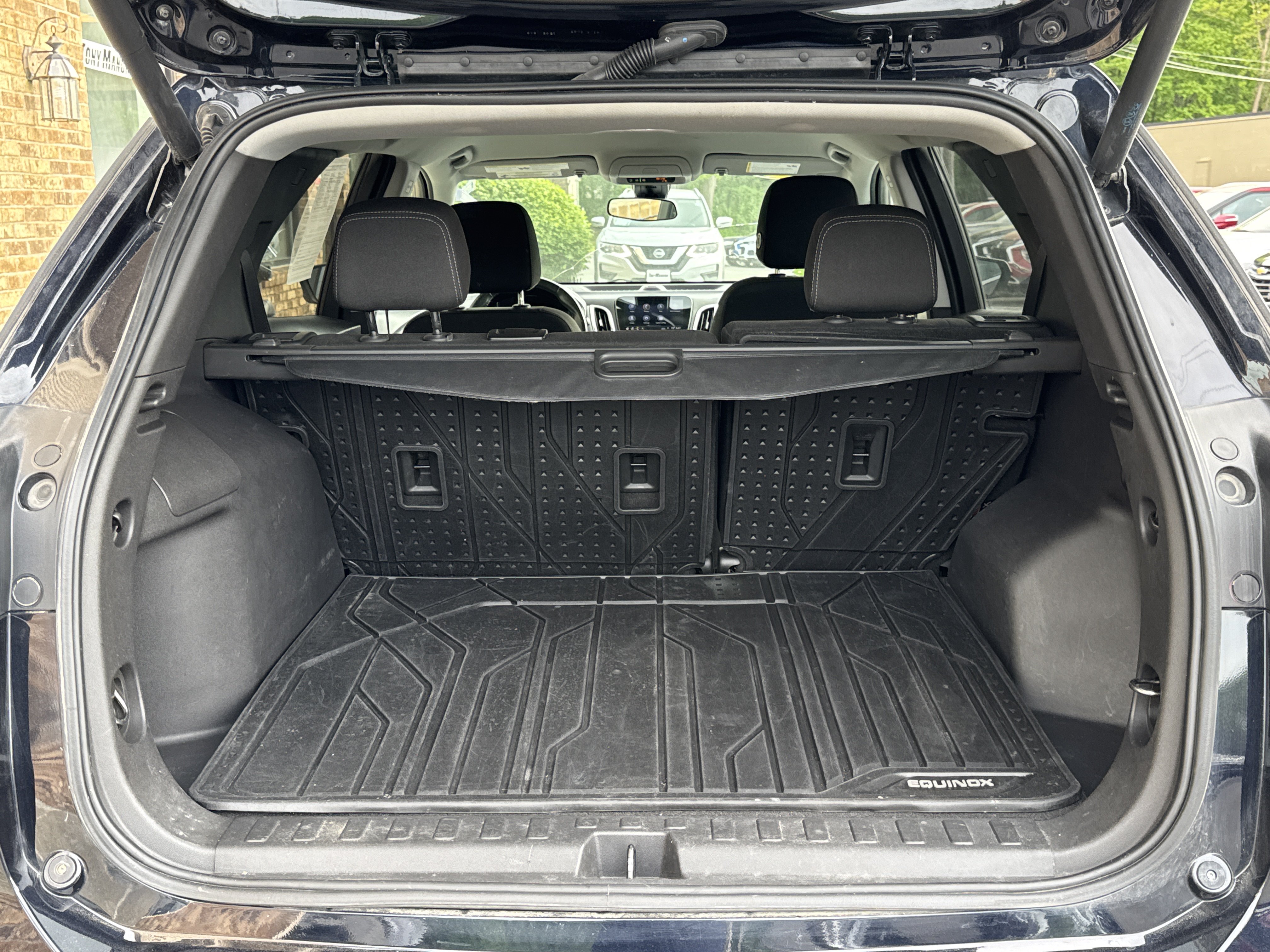 Used 2021 Chevrolet Equinox LT AWD/4WD image 11