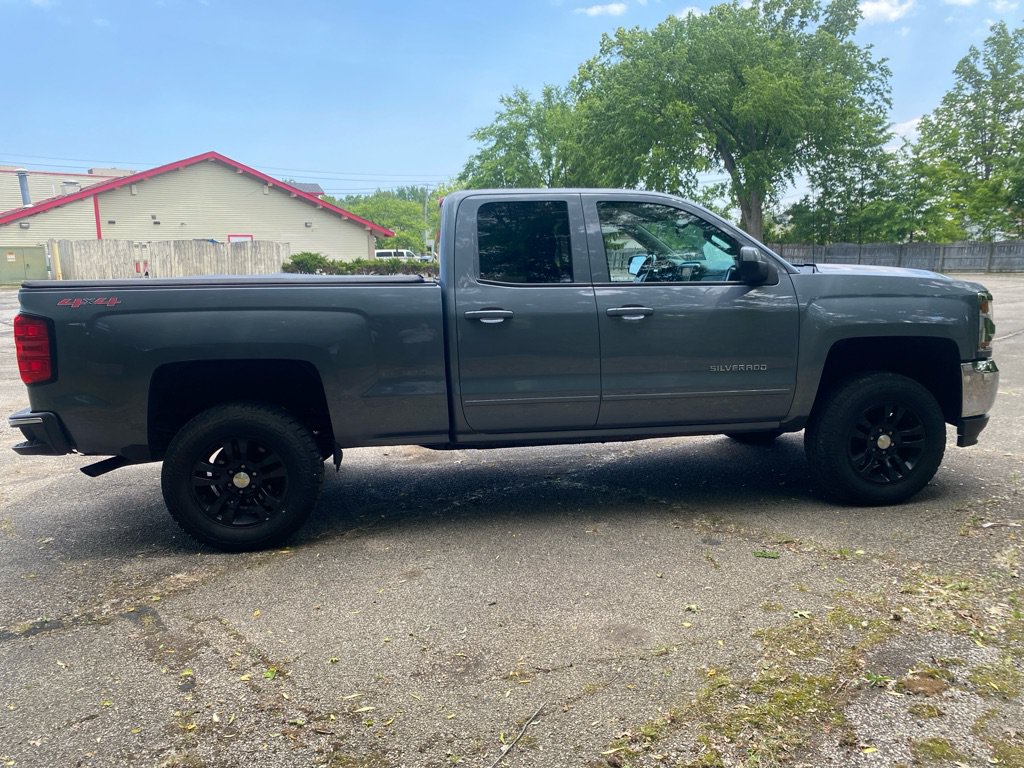 Used 2016 Chevrolet Silverado 1500 LT w/ All Star Edition AWD/4WD image 6