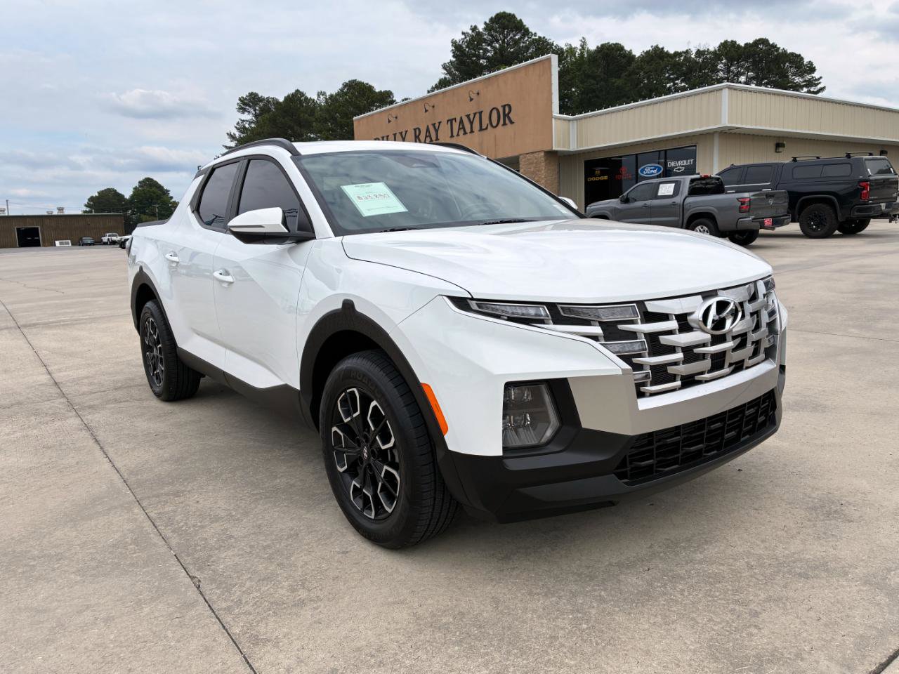 Used 2022 Hyundai Santa Cruz SEL Premium AWD/4WD image 3