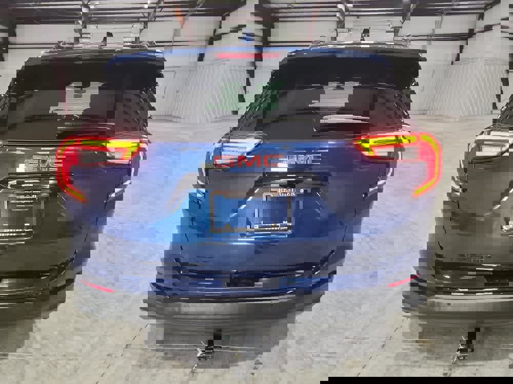 Used 2022 GMC Terrain SLT w/ Tech Package image 4