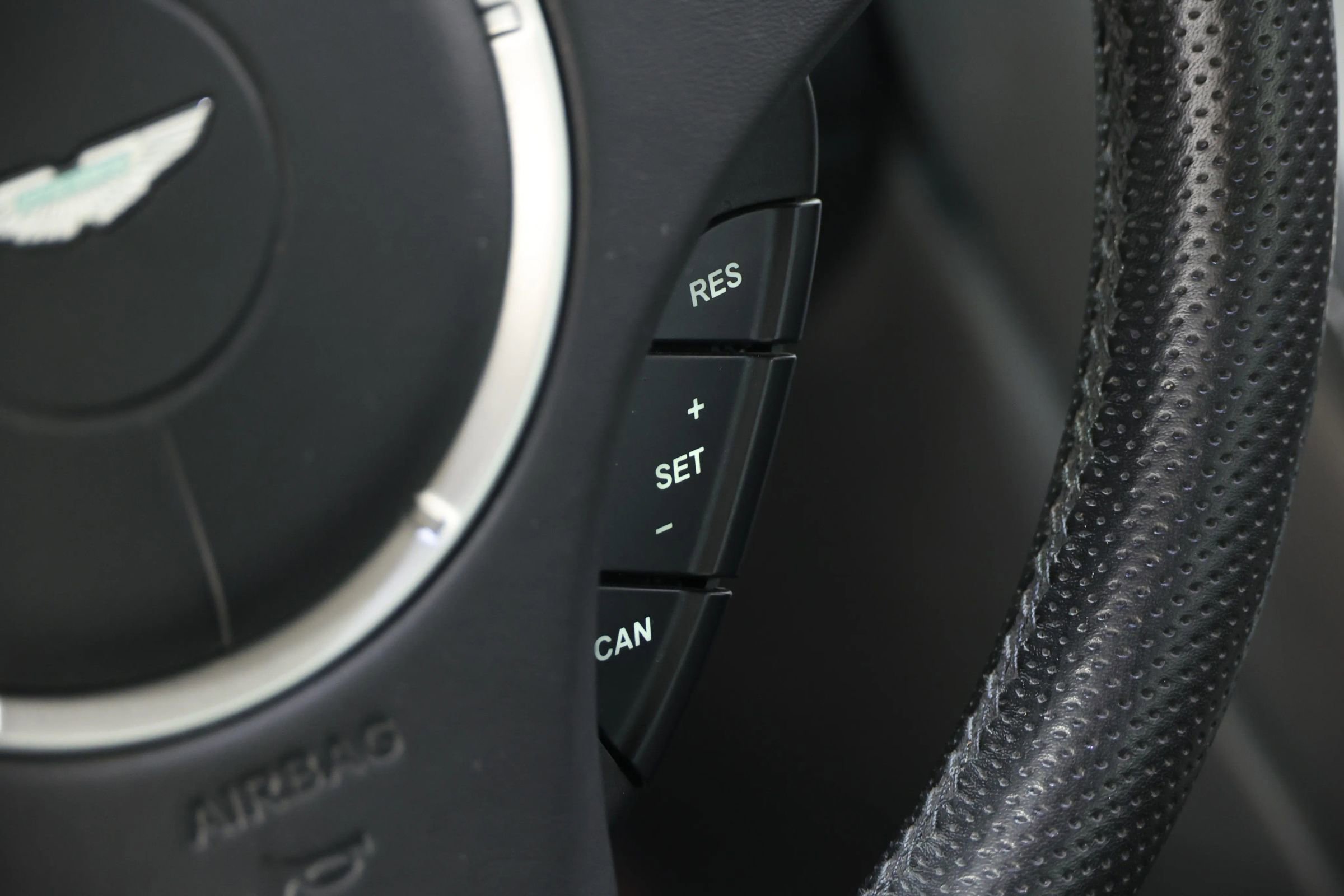 Used 2011 Aston Martin V8 Vantage Coupe image 23