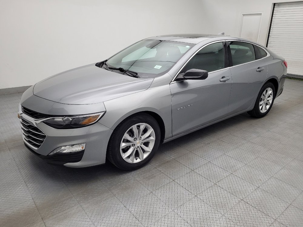 Used 2024 Chevrolet Malibu LT FWD image 2