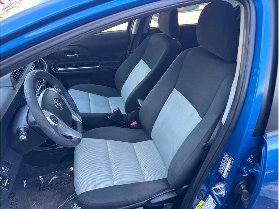 Used 2015 Toyota Prius C Three image 10