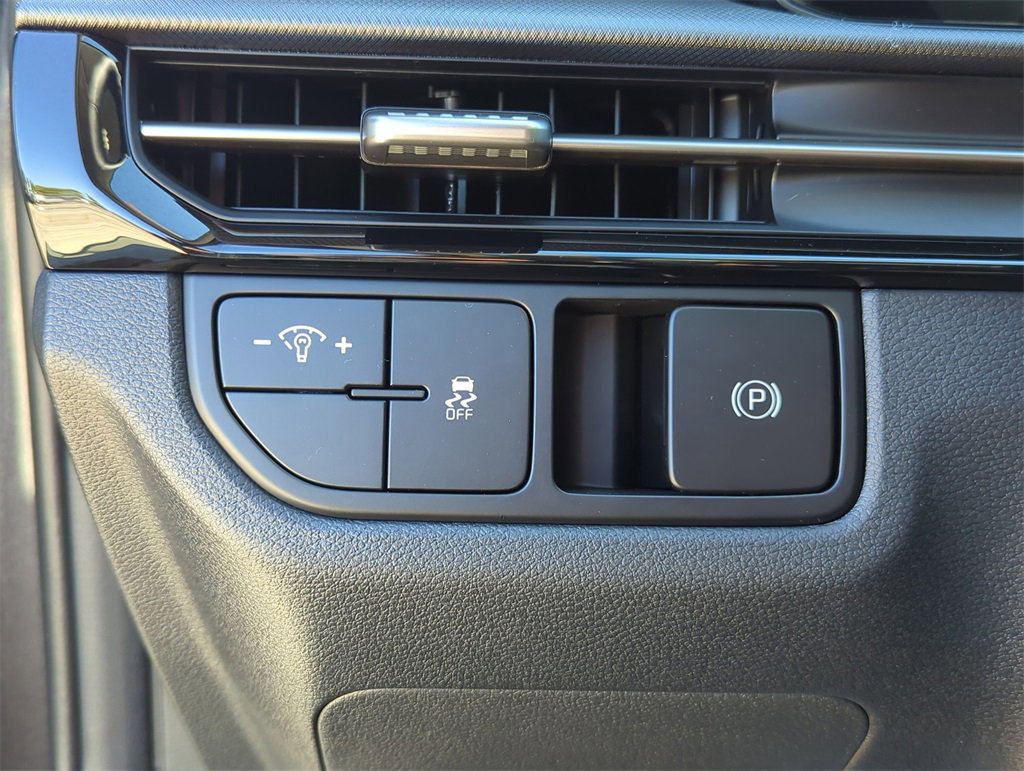 New 2026 Kia Sportage LX image 27