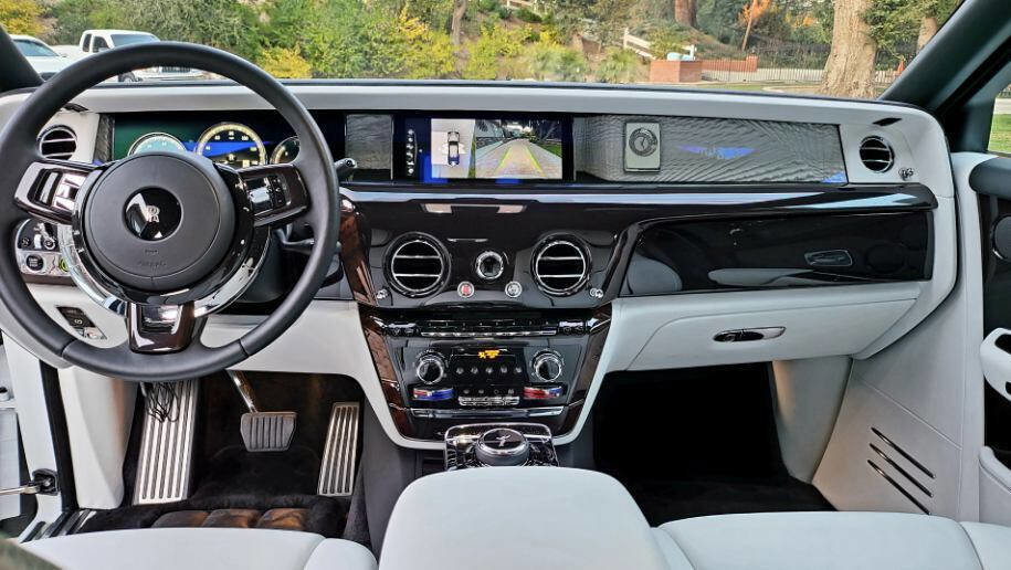 Used 2019 Rolls-Royce Phantom Extended Wheelbase image 7