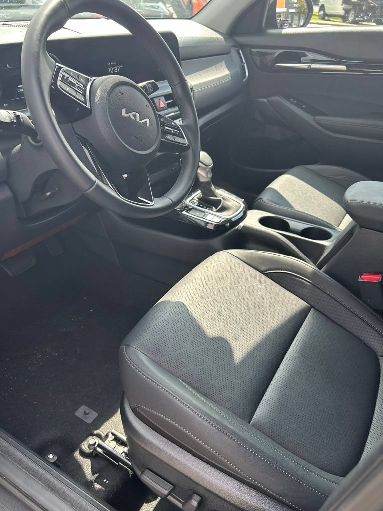 Used 2026 Kia Seltos EX w/ EX Sunroof Package FWD image 12