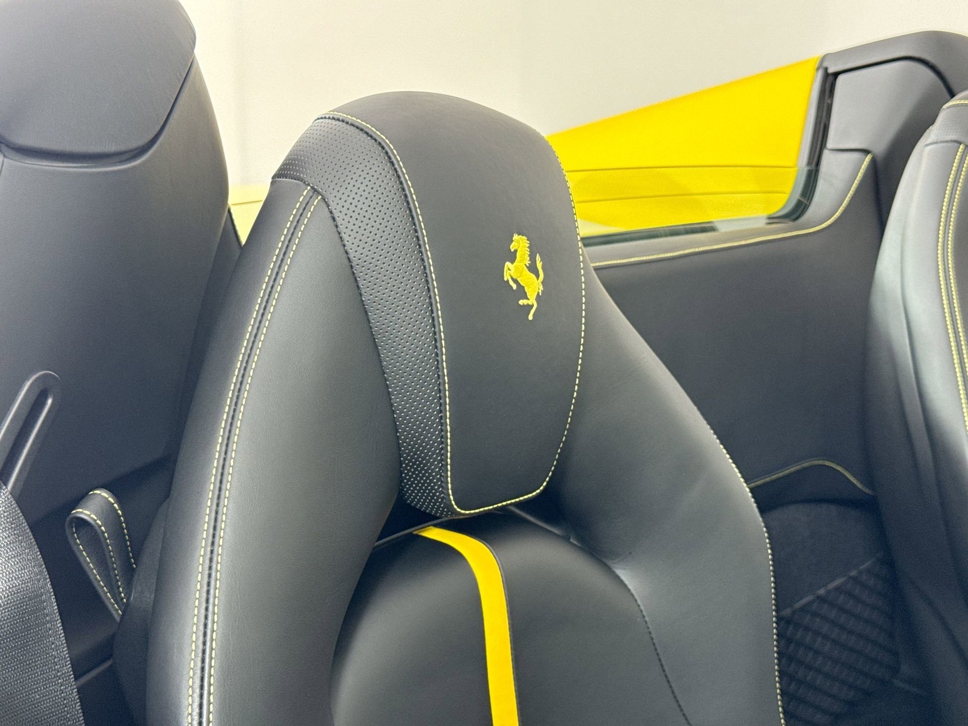 Certified 2021 Ferrari F8 Tributo image 23