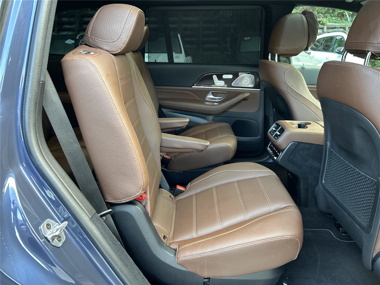 Certified 2025 Mercedes-Benz GLS 450 4MATIC w/ AMG Line Exterior image 49