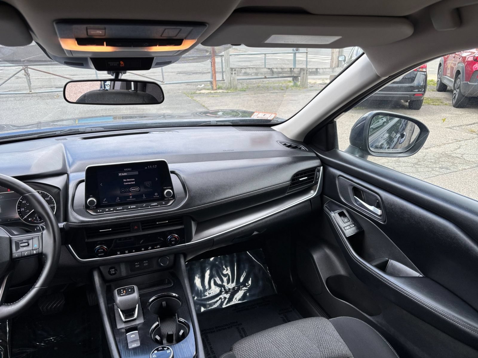 Used 2025 Nissan Rogue SV AWD/4WD image 33